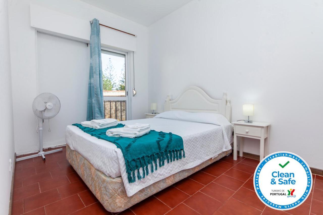 E - Local Da Trindade Guesthouse ลากอส ห้อง รูปภาพ