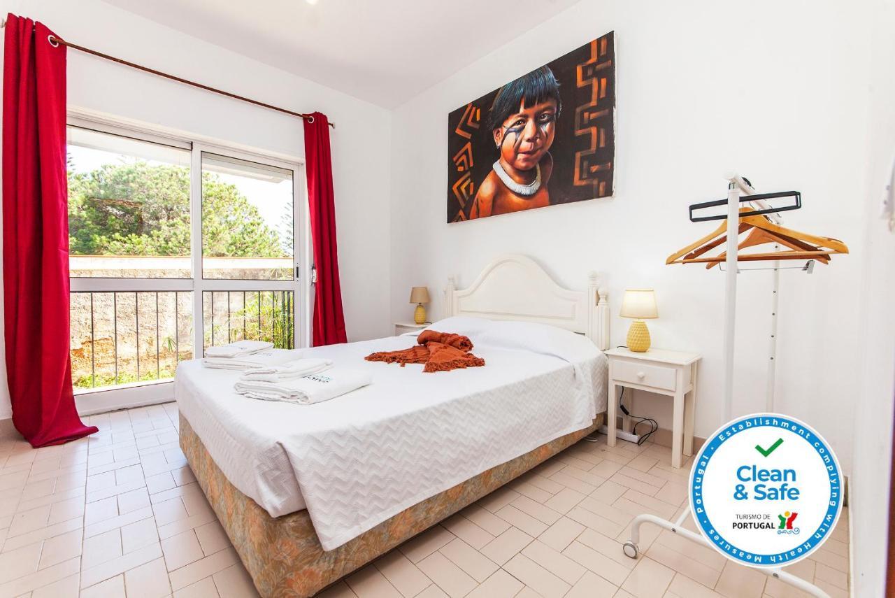 E - Local Da Trindade Guesthouse ลากอส ห้อง รูปภาพ